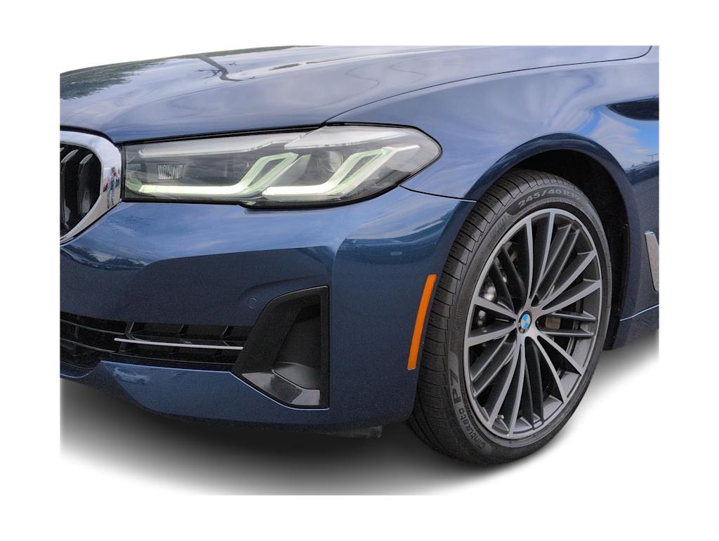 Thumbnail: 2023 BMW 5 Series - 24