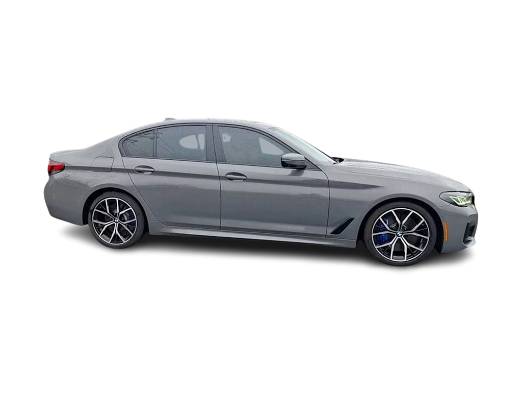 2022 BMW 5 Series 550i 17