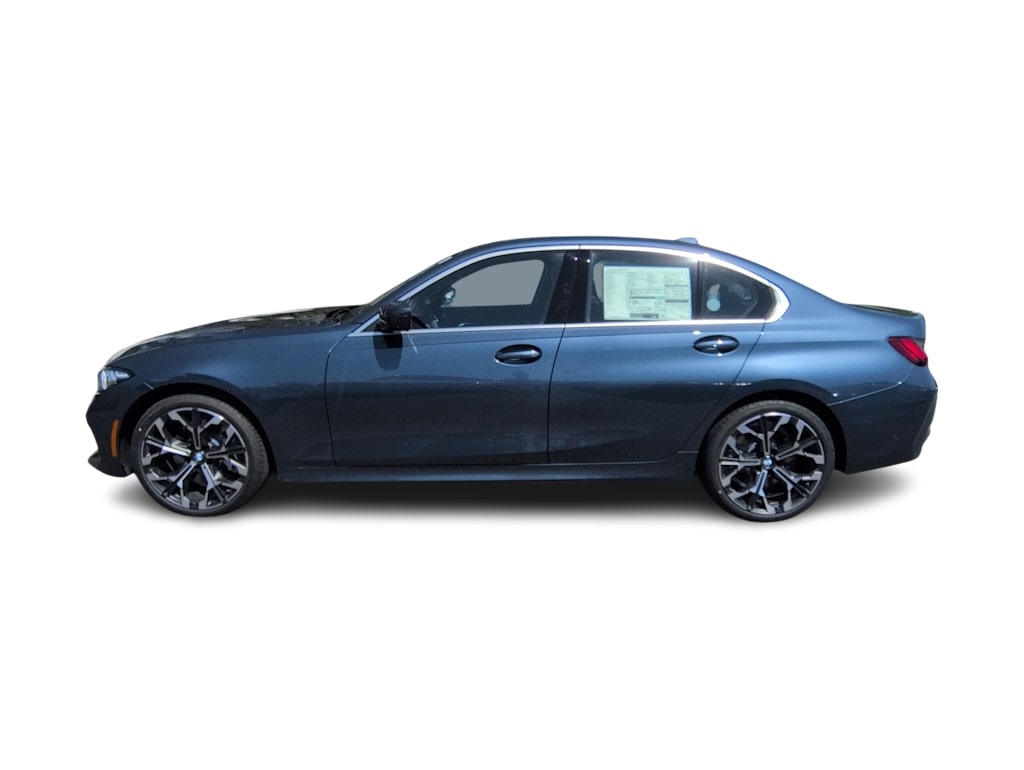Thumbnail: 2026 BMW 3 Series - 3