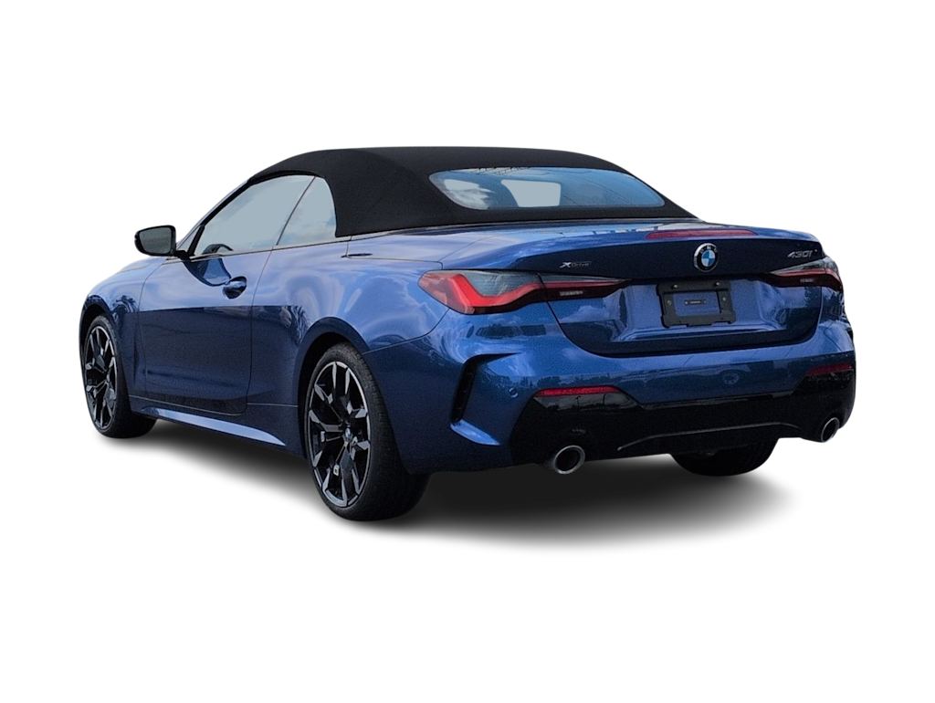 Thumbnail: 2026 BMW 4 Series - 4