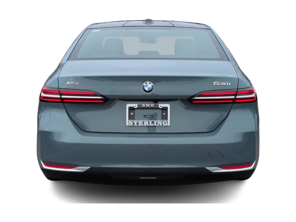 Thumbnail: 2026 BMW 5 Series - 5