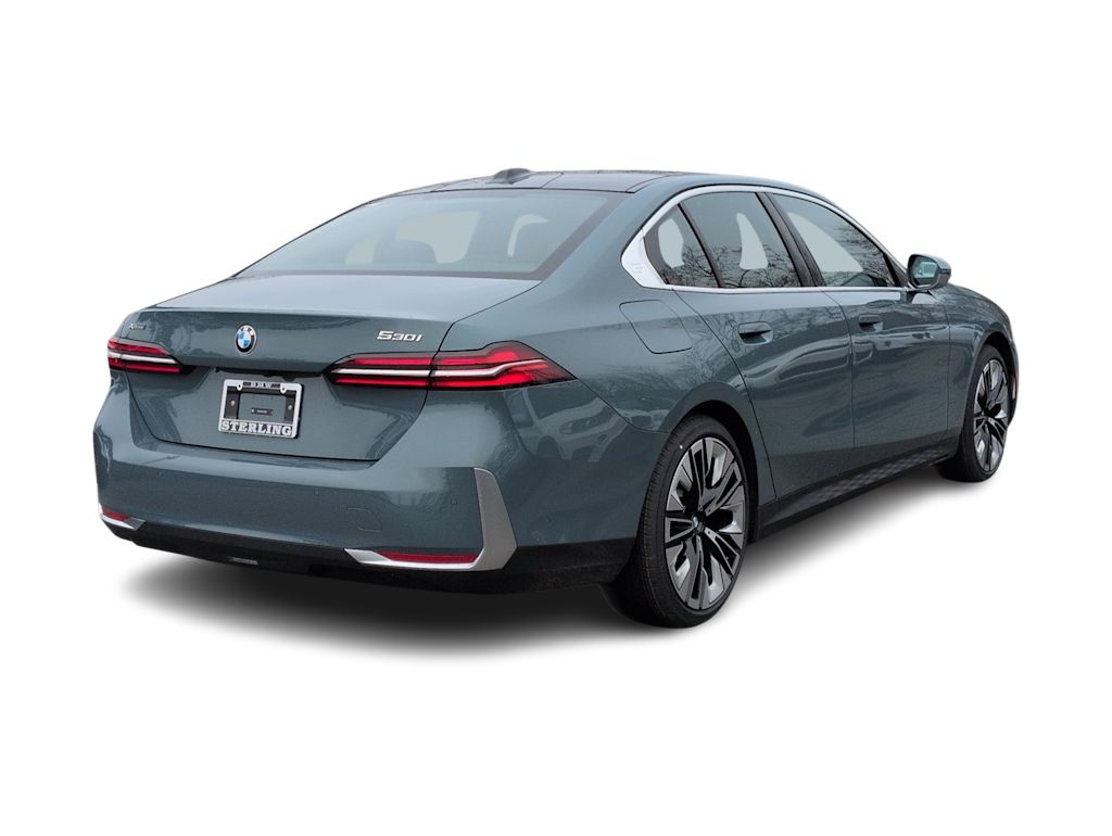 Thumbnail: 2026 BMW 5 Series - 18
