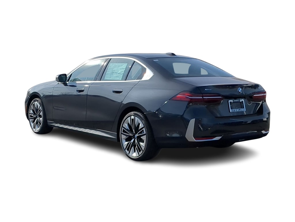 Thumbnail: 2026 BMW 5 Series - 4