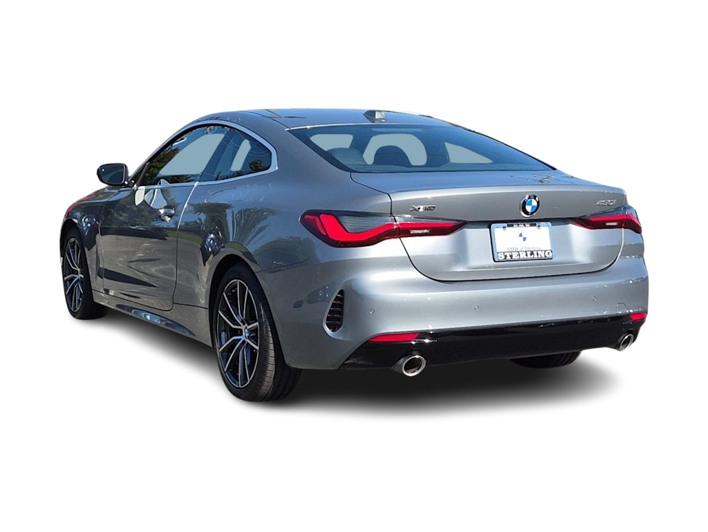 Thumbnail: 2026 BMW 4 Series - 4