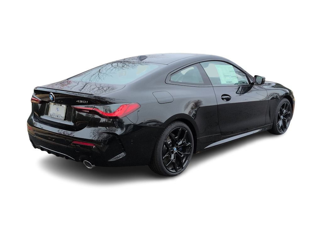 Thumbnail: 2026 BMW 4 Series - 18