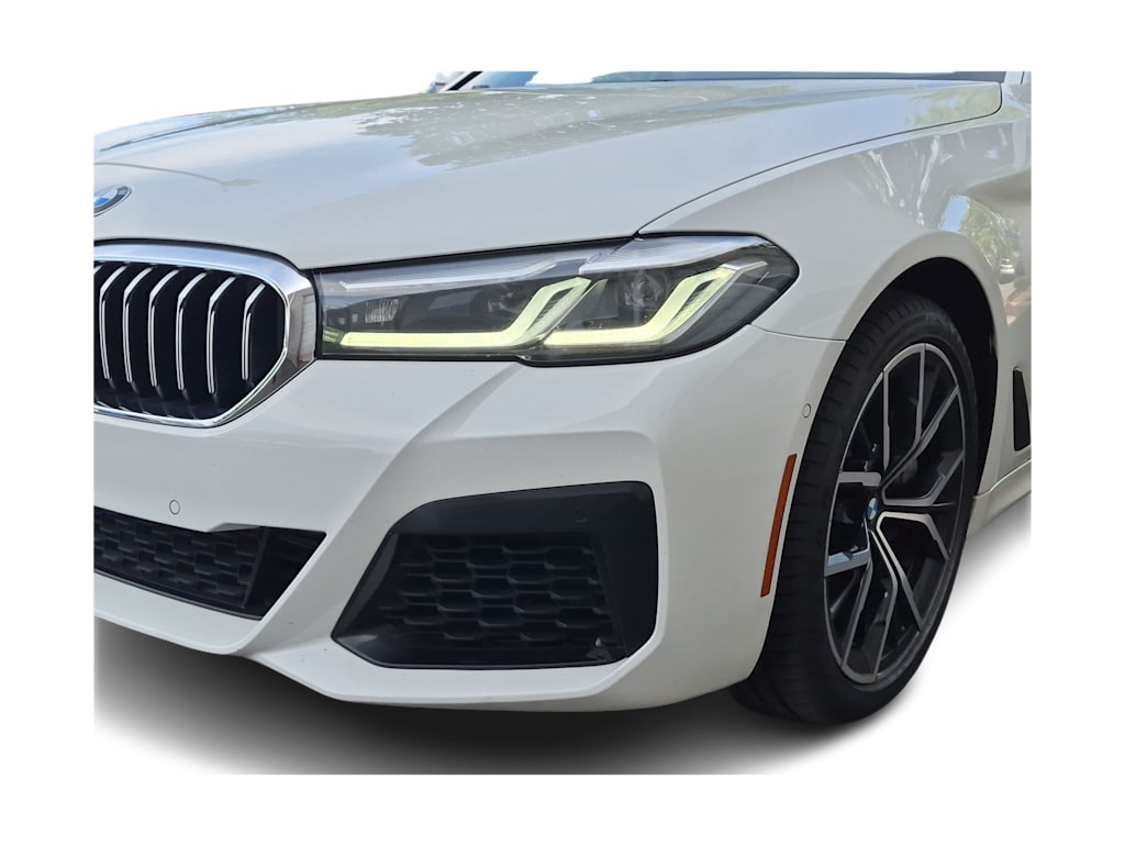 Thumbnail: 2022 BMW 5 Series - 26