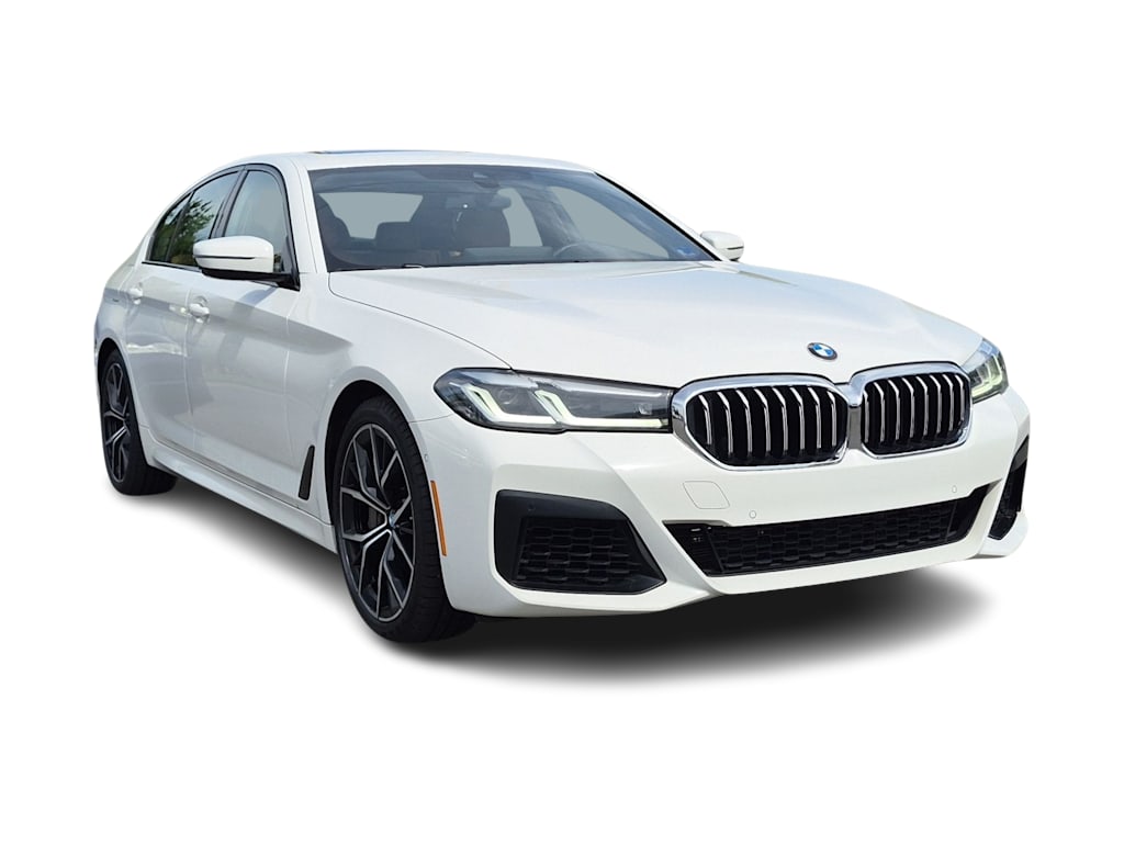 Thumbnail: 2022 BMW 5 Series - 22