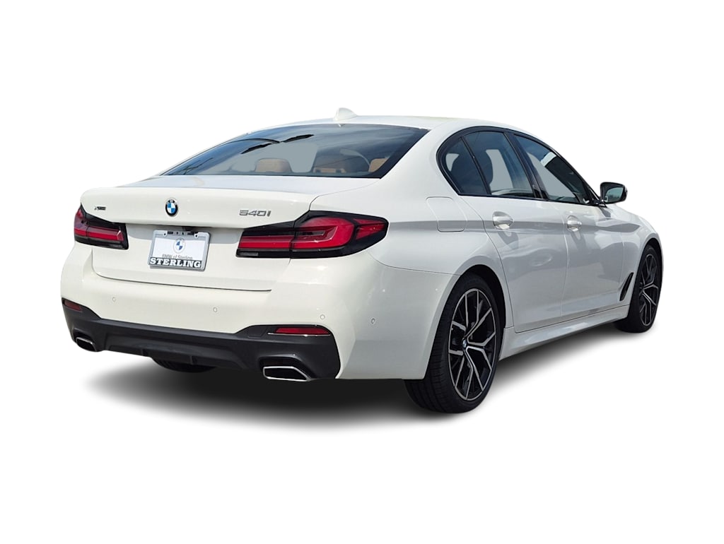 Thumbnail: 2022 BMW 5 Series - 24