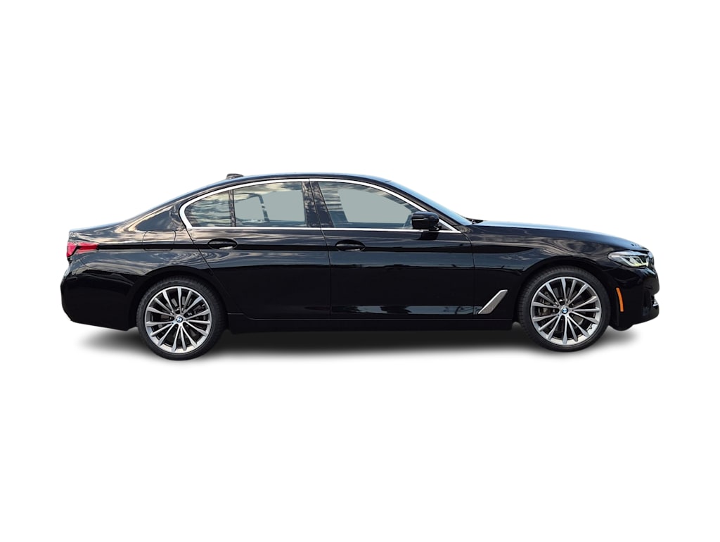 Thumbnail: 2023 BMW 5 Series - 24