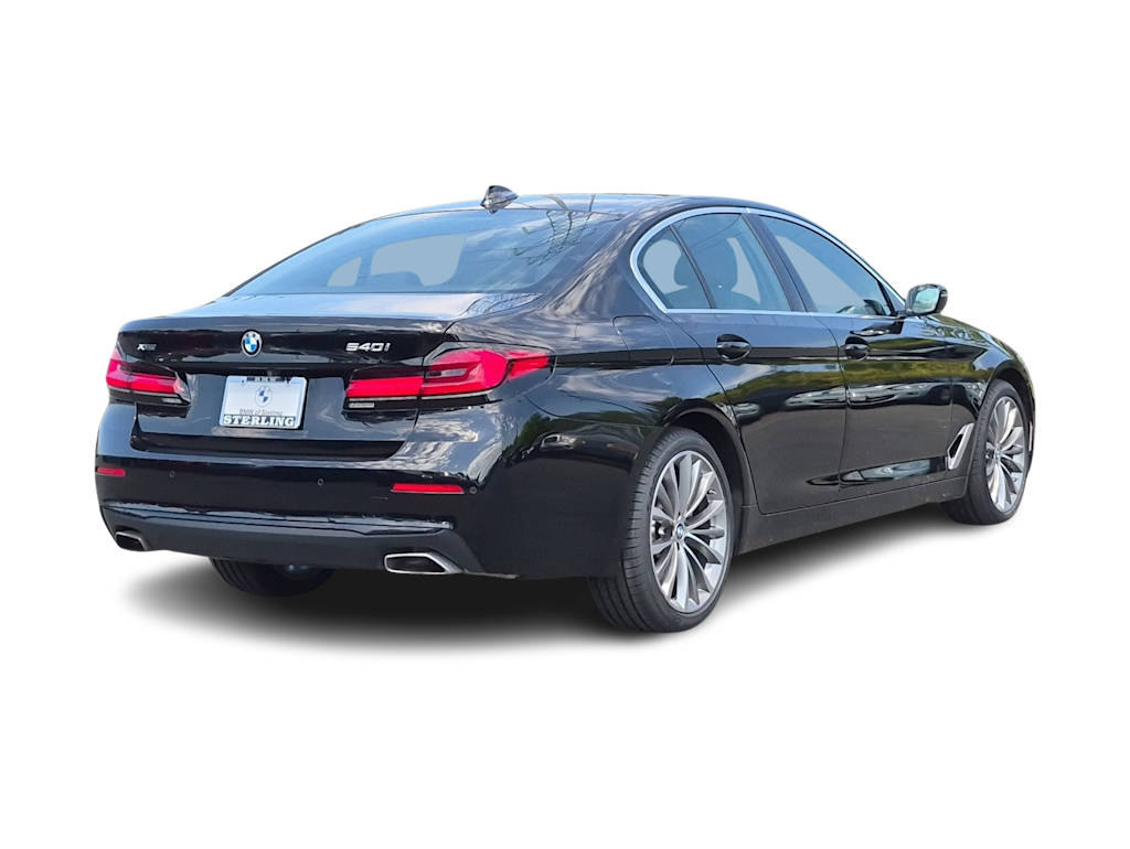 Thumbnail: 2023 BMW 5 Series - 23