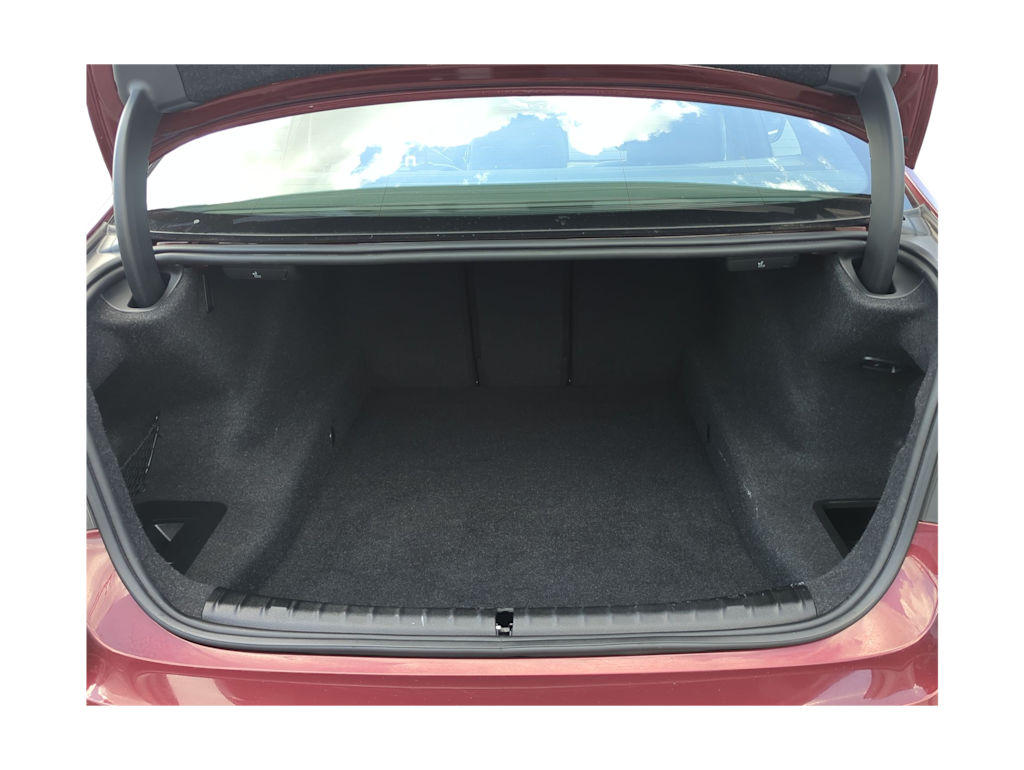 Thumbnail: 2023 BMW 5 Series - 18