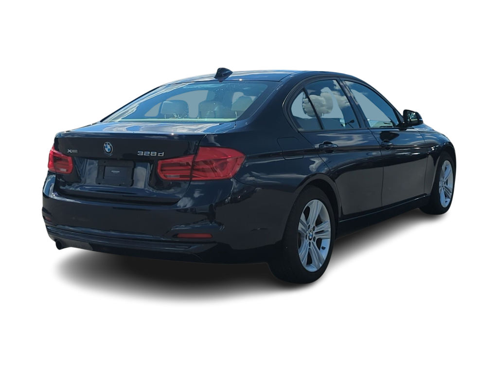 Thumbnail: 2016 BMW 3 Series - 22