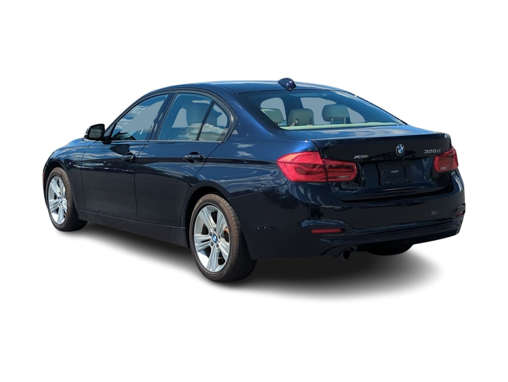 Thumbnail: 2016 BMW 3 Series - 4