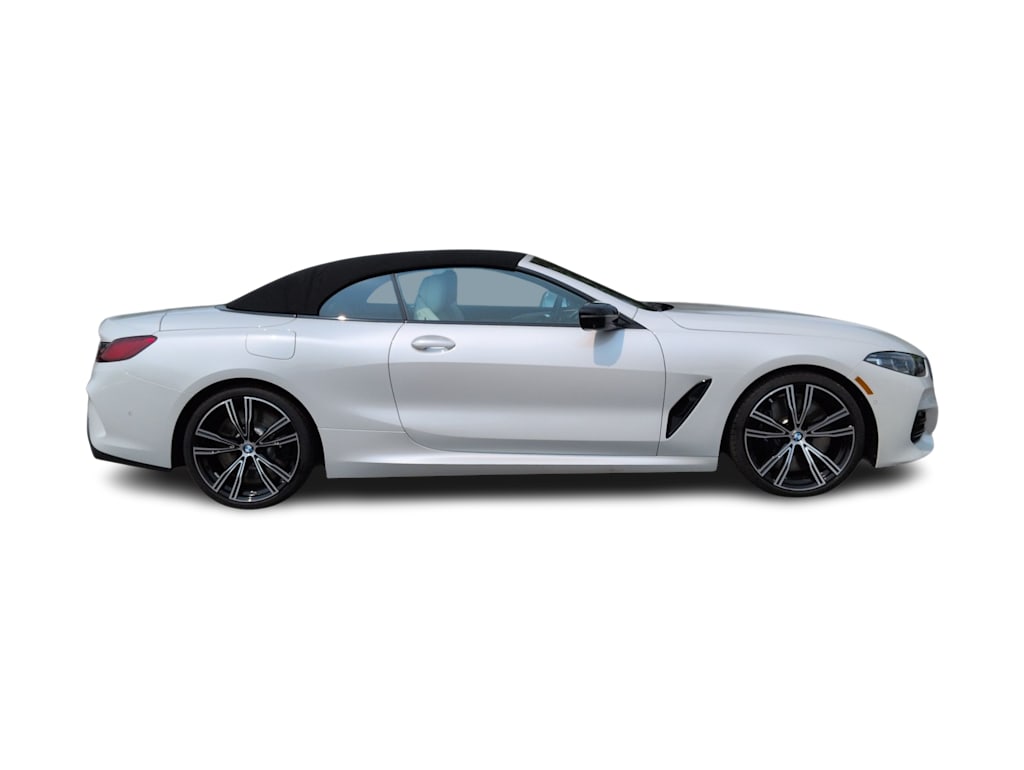 Thumbnail: 2024 BMW 8 Series - 21