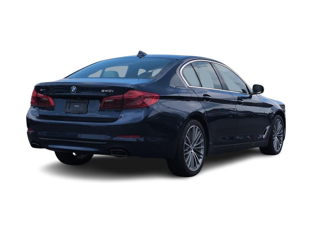Thumbnail: 2020 BMW 5 Series - 23