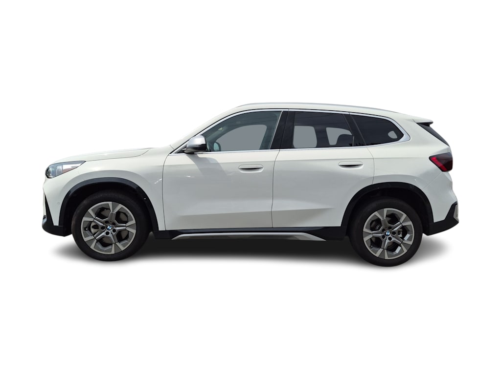Thumbnail: 2024 BMW X1 - 3