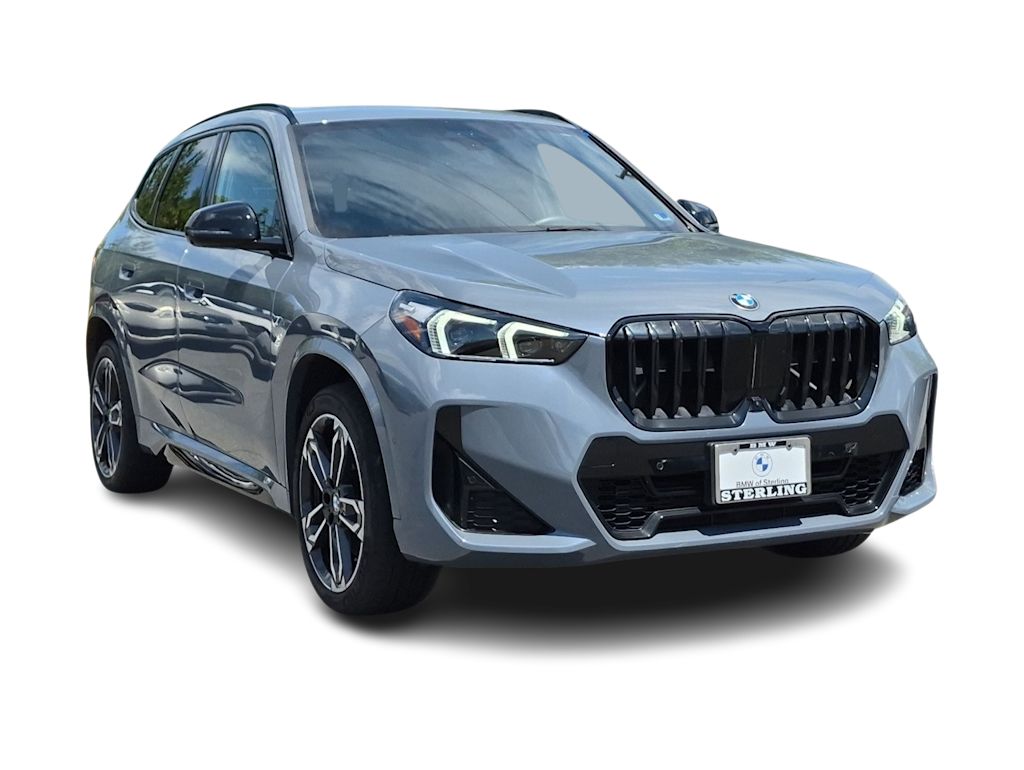 Thumbnail: 2023 BMW X1 - 21