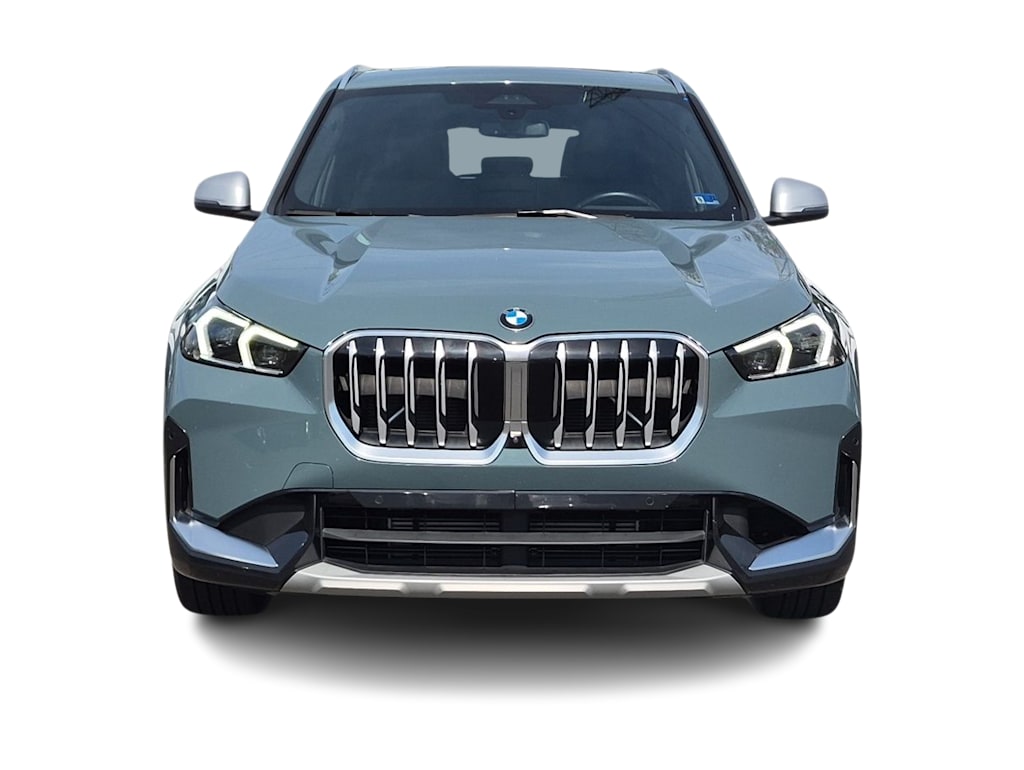 Thumbnail: 2023 BMW X1 - 6