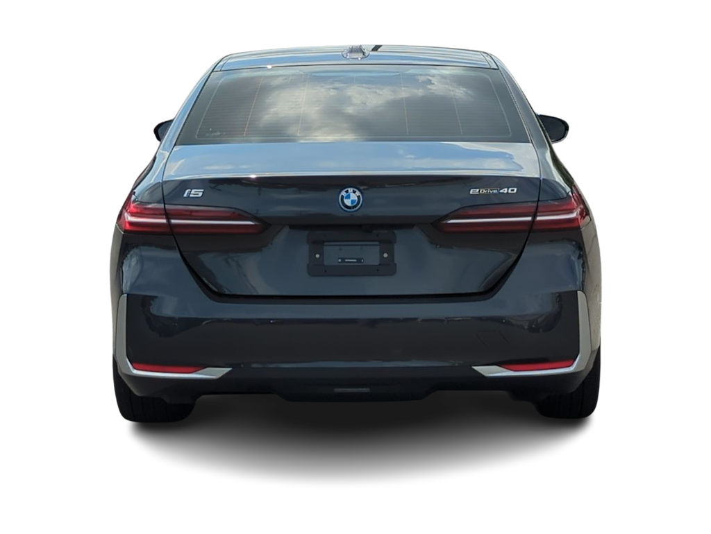 Thumbnail: 2024 BMW i5 - 21