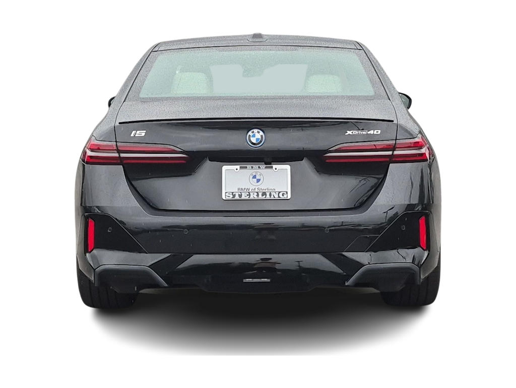Thumbnail: 2026 BMW i5 - 5