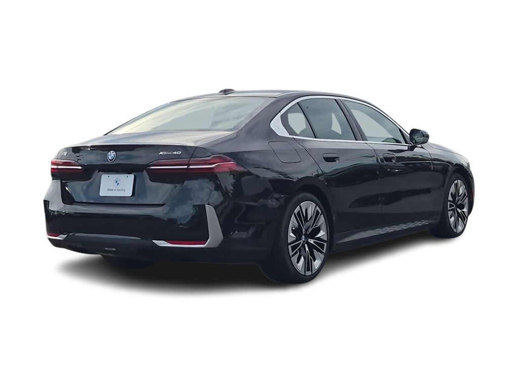 Thumbnail: 2026 BMW i5 - 22