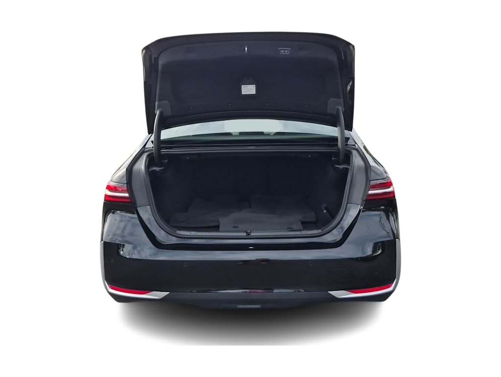 Thumbnail: 2026 BMW i5 - 17