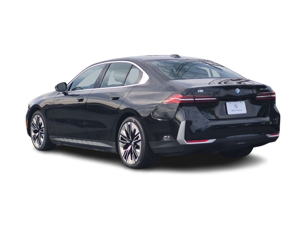 Thumbnail: 2026 BMW i5 - 4