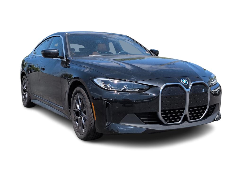 Thumbnail: 2023 BMW i4 - 20