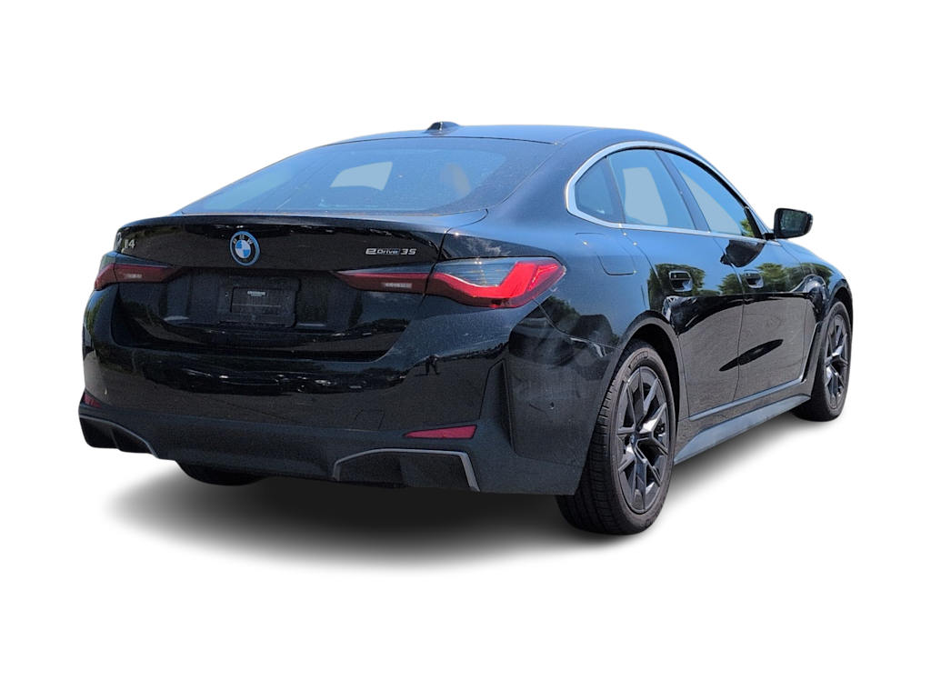 Thumbnail: 2023 BMW i4 - 22