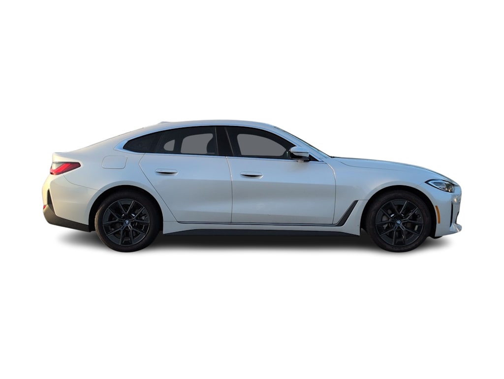 Thumbnail: 2023 BMW i4 - 23