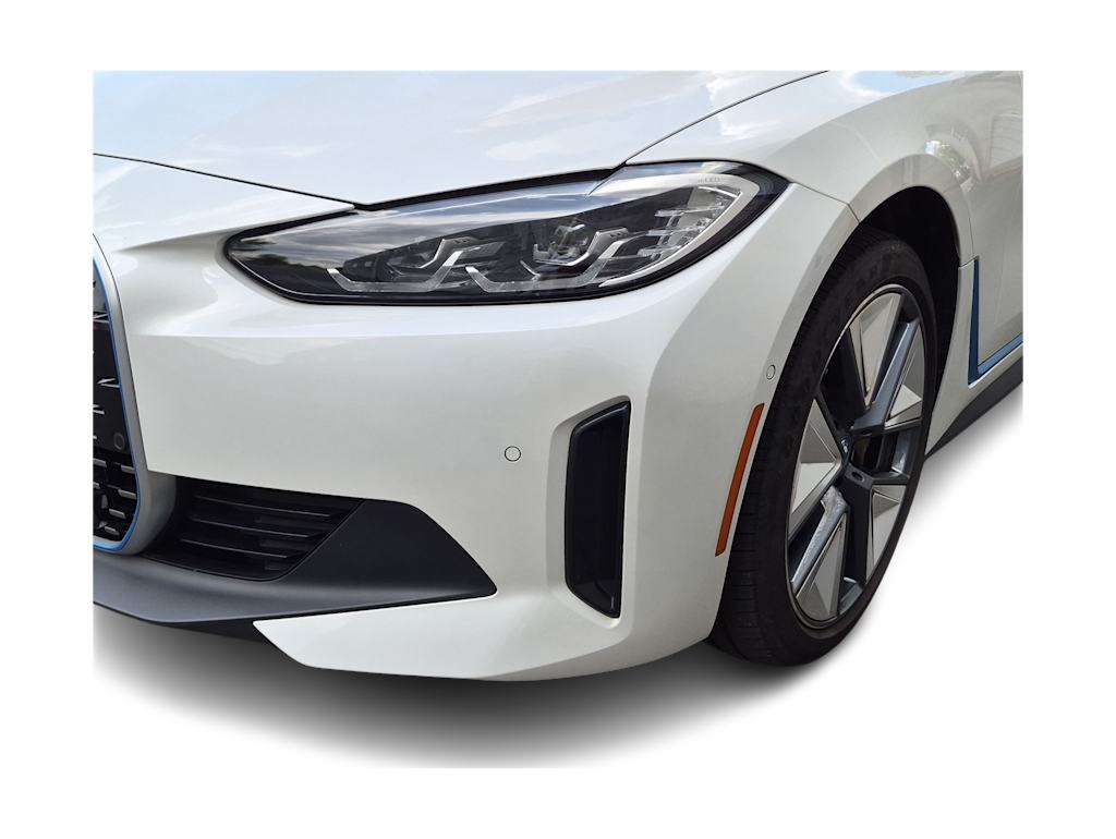 Thumbnail: 2023 BMW i4 - 24