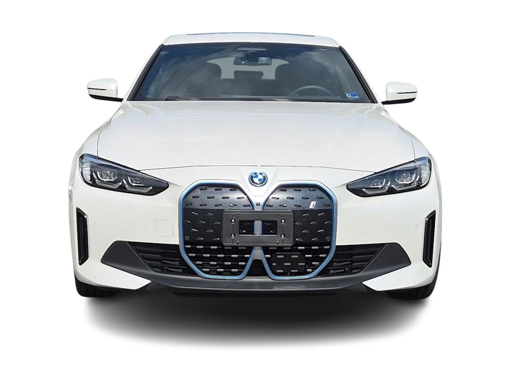Thumbnail: 2023 BMW i4 - 6