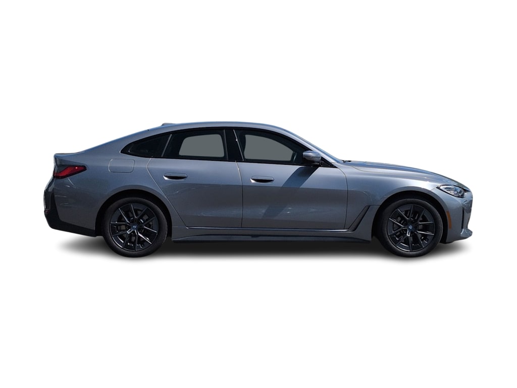 Thumbnail: 2023 BMW i4 - 24