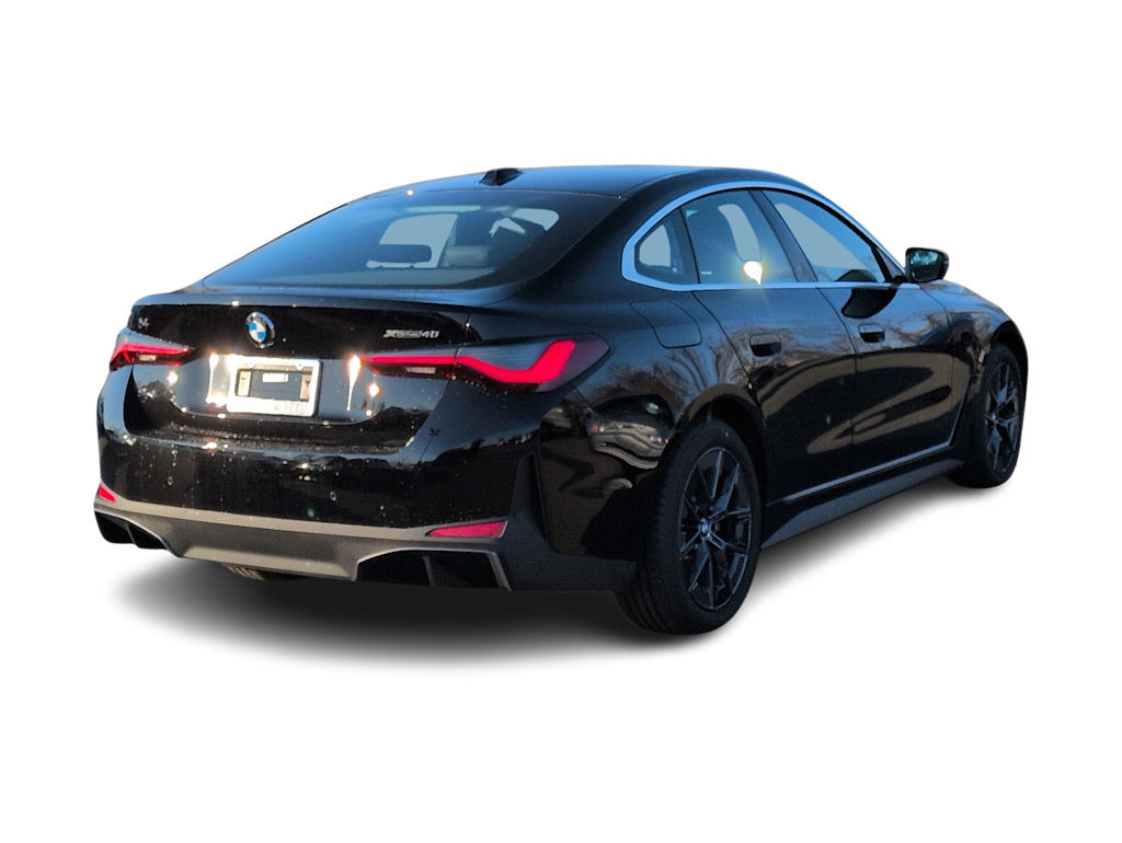 Thumbnail: 2026 BMW i4 - 21