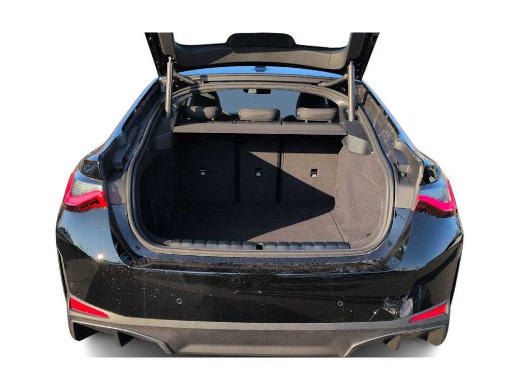 Thumbnail: 2026 BMW i4 - 16