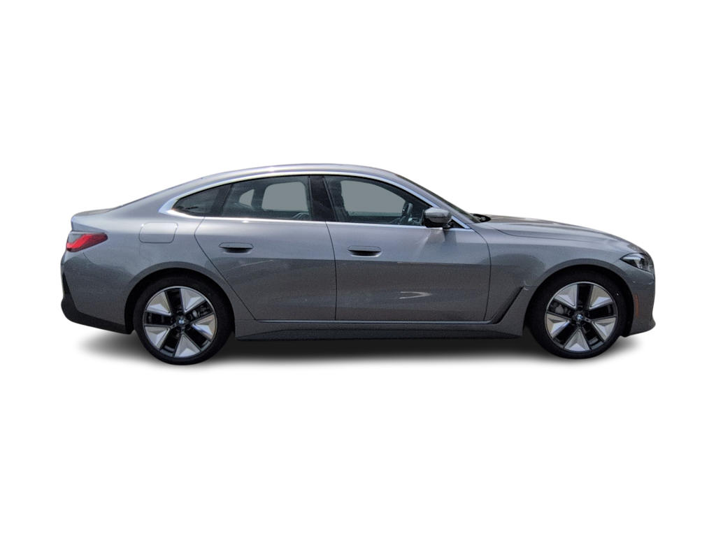 Thumbnail: 2026 BMW i4 - 22