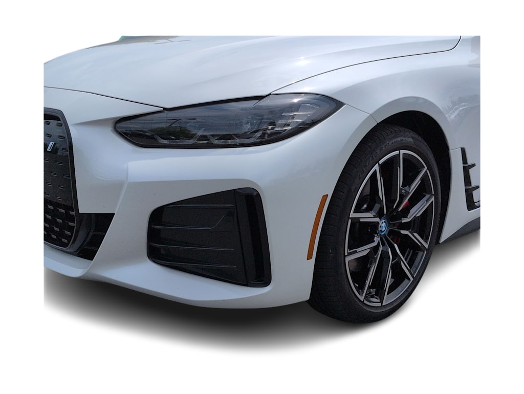 Thumbnail: 2023 BMW i4 - 25