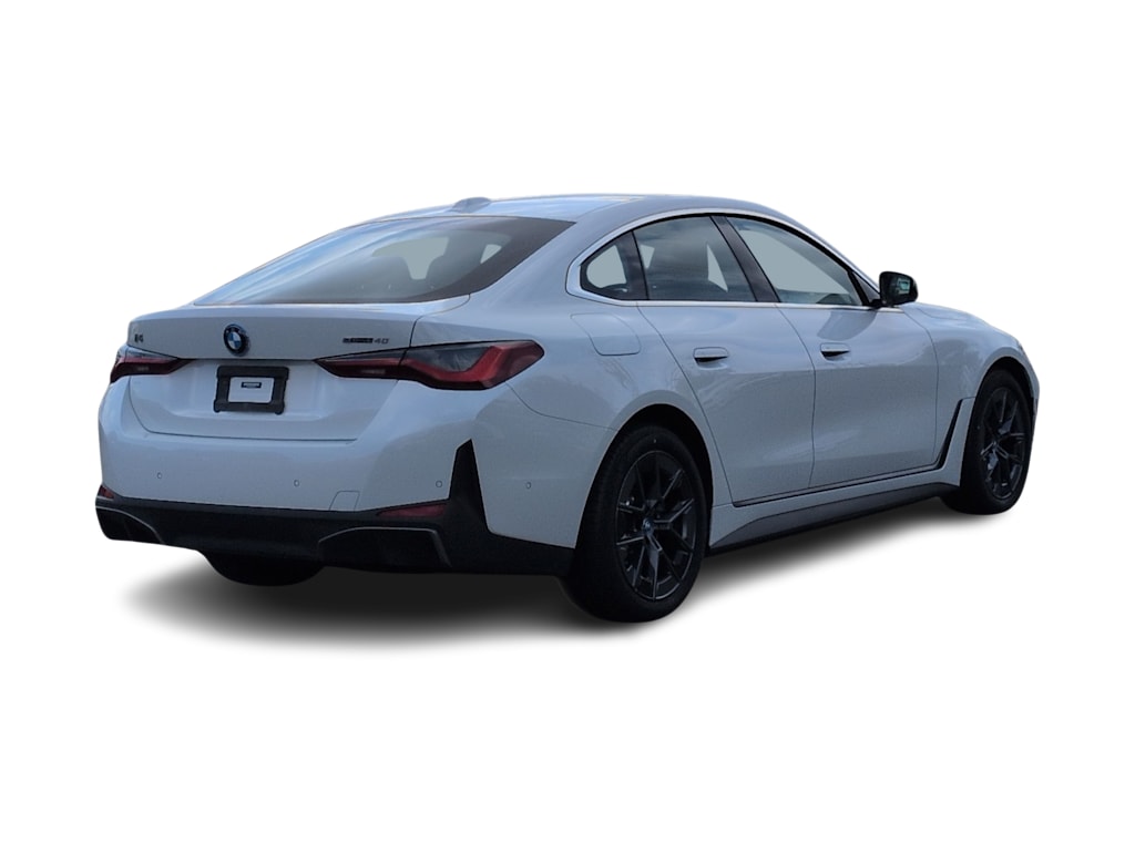 Thumbnail: 2023 BMW i4 - 20