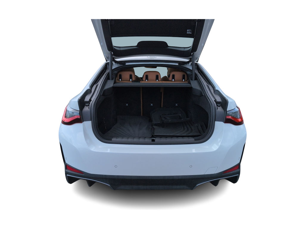 Thumbnail: 2023 BMW i4 - 15