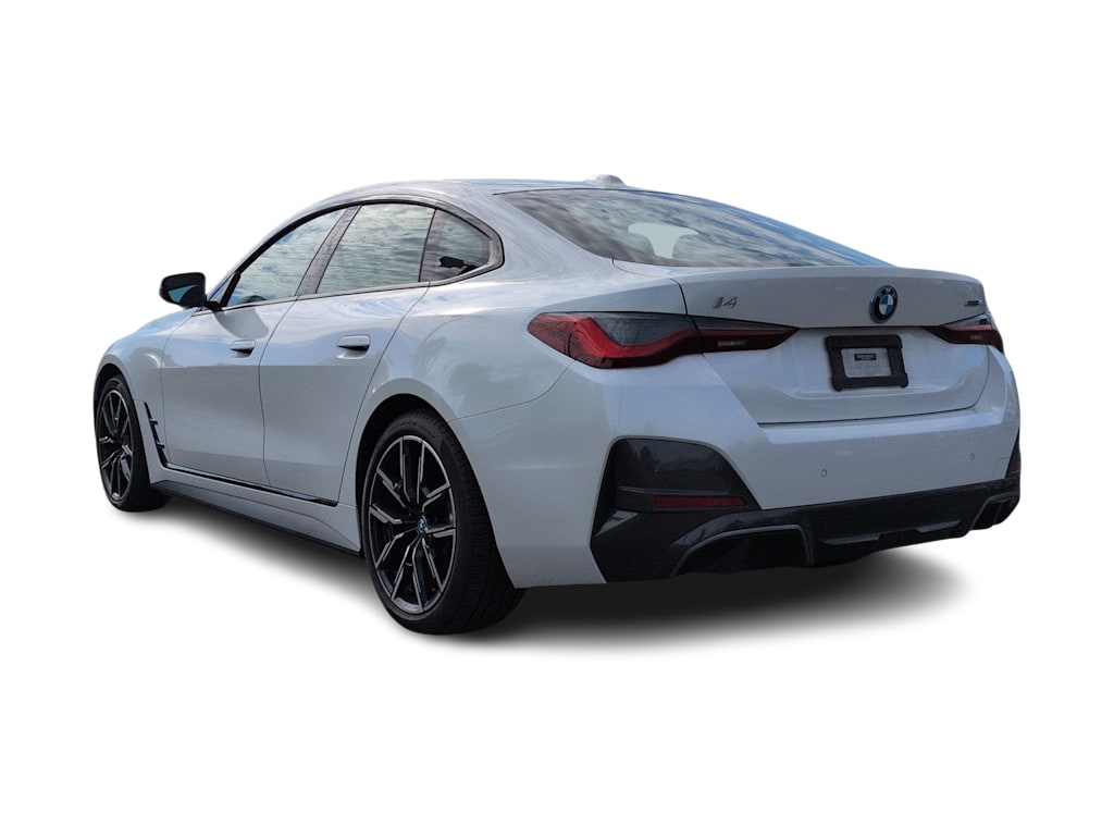 Thumbnail: 2022 BMW i4 - 4
