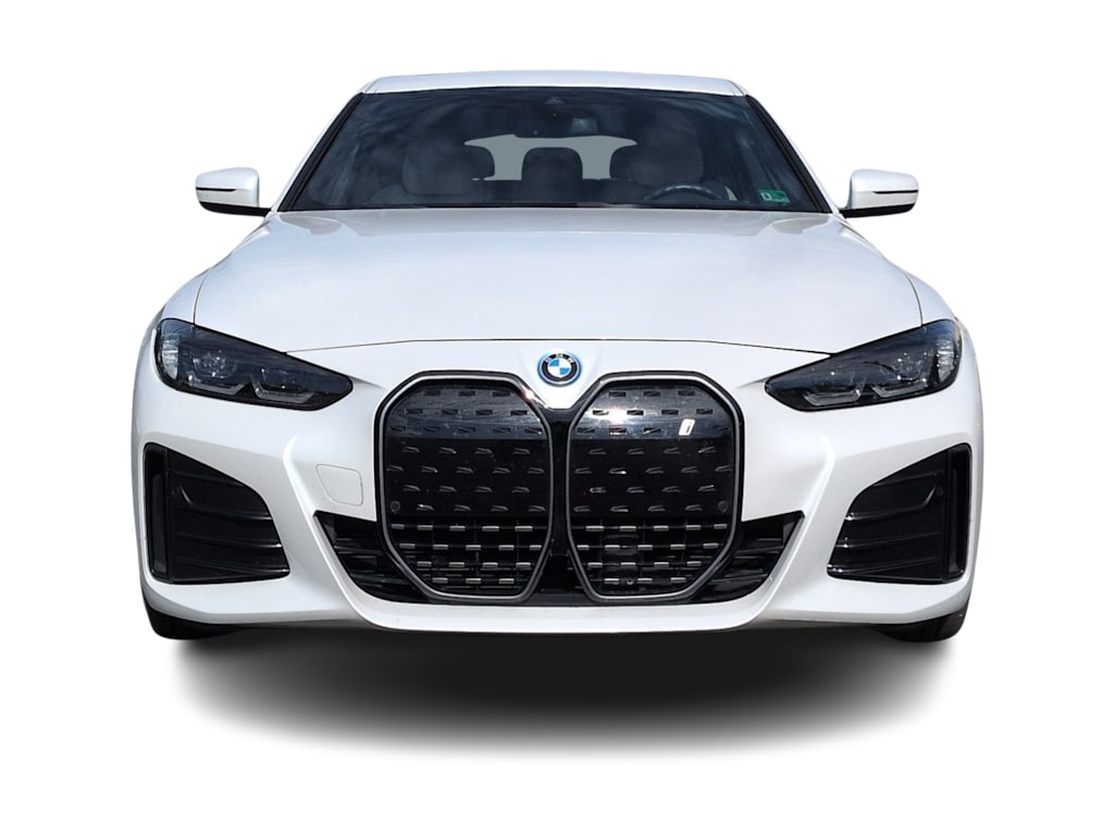 Thumbnail: 2022 BMW i4 - 6