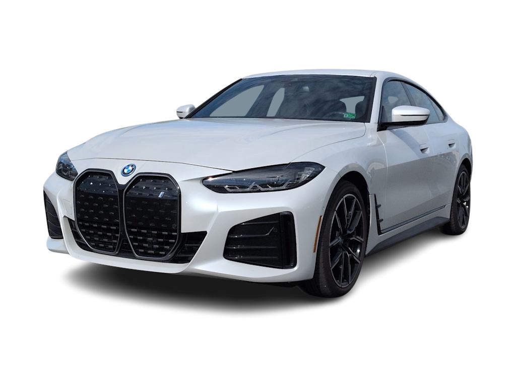 Thumbnail: 2022 BMW i4 - 22