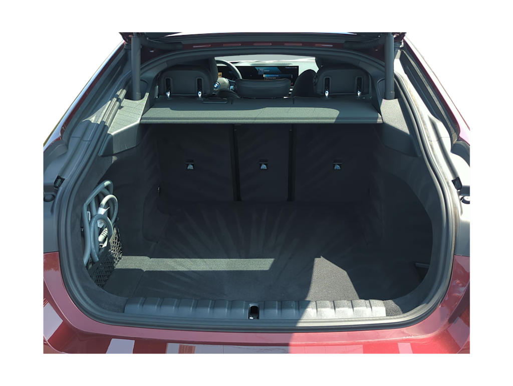 Thumbnail: 2024 BMW i4 - 17