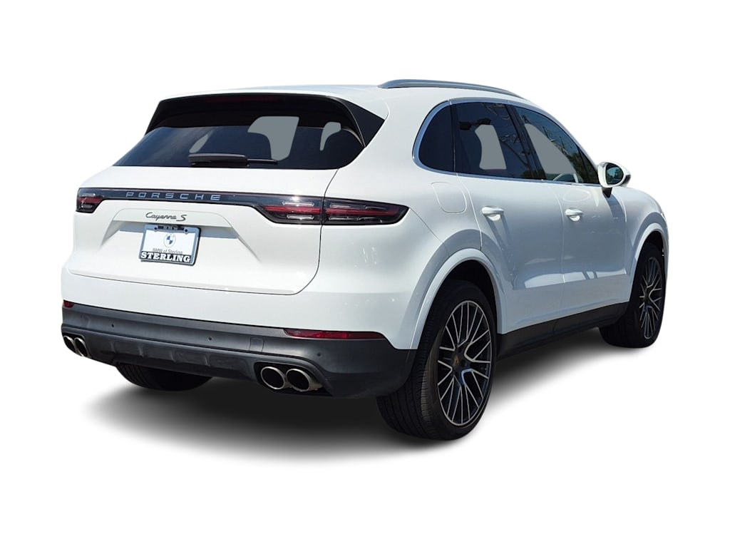 Thumbnail: 2021 Porsche Cayenne - 23