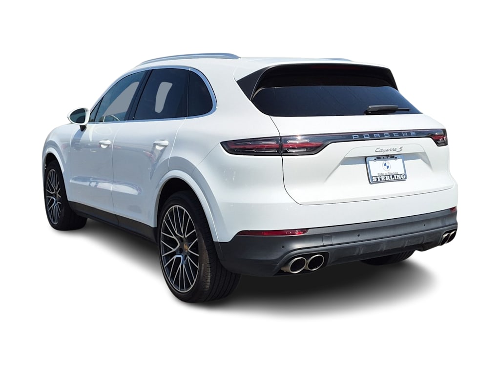 Thumbnail: 2021 Porsche Cayenne - 4