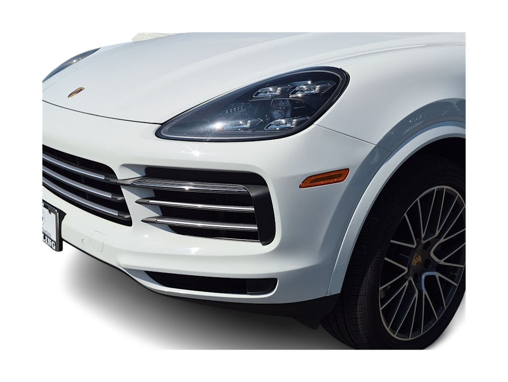 Thumbnail: 2021 Porsche Cayenne - 25