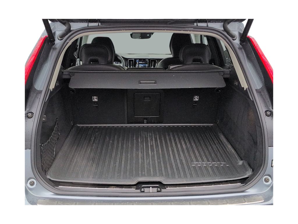 Thumbnail: 2021 Volvo XC60 - 17