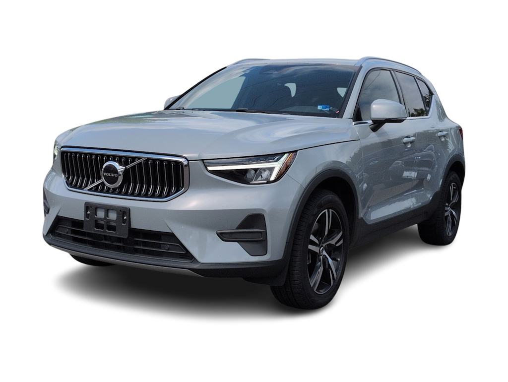 Thumbnail: 2024 Volvo XC40 - 22