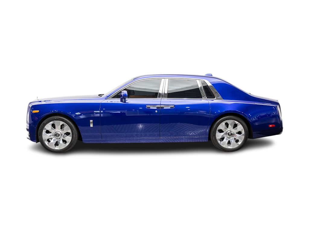 Thumbnail: 2023 Rolls-Royce Phantom - 3
