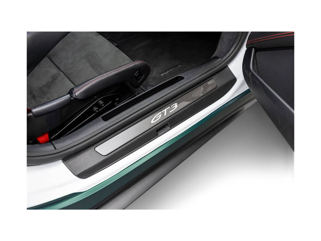 Thumbnail: 2023 Porsche 911 - 17